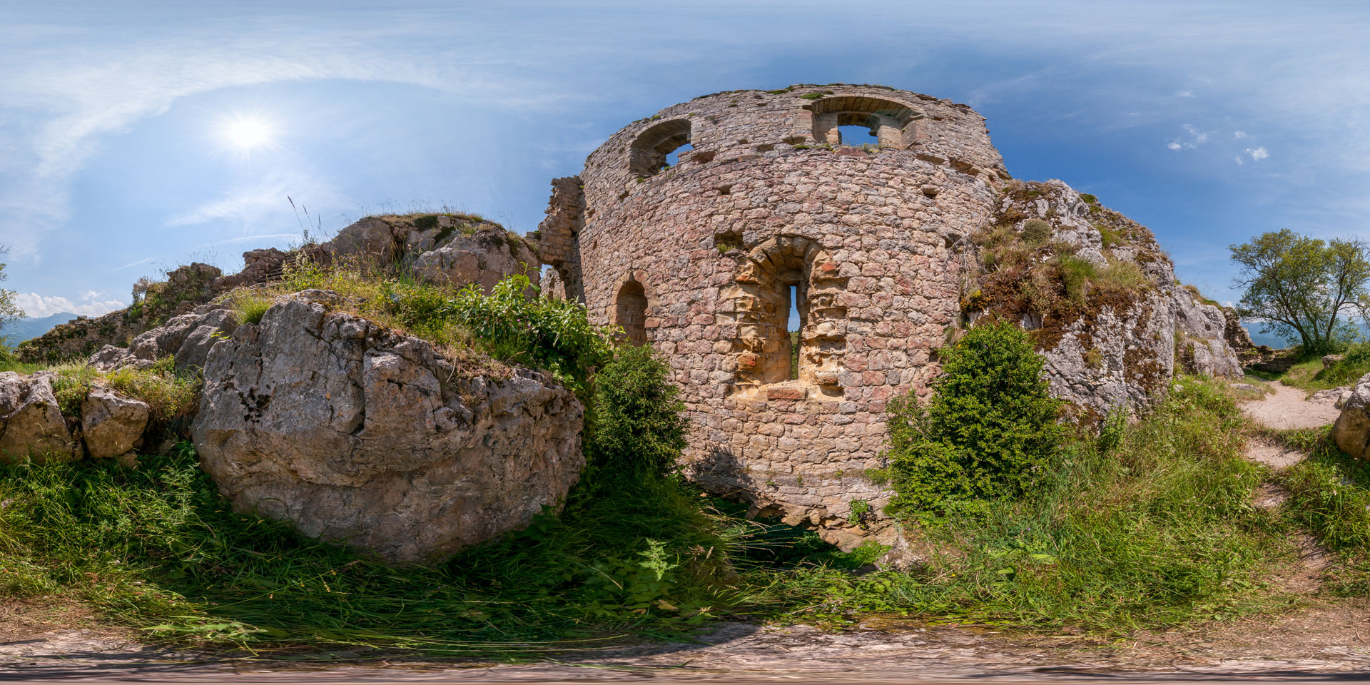 Panorama 360° des sites historiques de l'Ariège - Grotte de Niaux, Châteaux Cathares